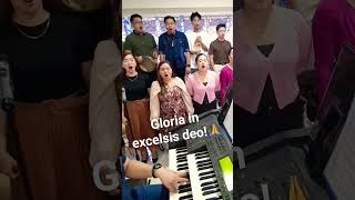Gloria in excelsis deo - Teatro Pilipino Choir