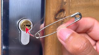 Emergency Door Unlock Without a Key! Everyone Must Know This Safety Pin Trick