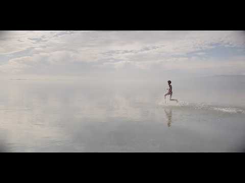 Anna Calvi, Ellie Rowsell, Nil&uuml;fer Yanya & Dove Ellis &ndash; Sunday Light (Visualiser) &ndash; HELP(2)
