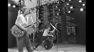 Lonely Summer Nights (Live) - Stray Cats
