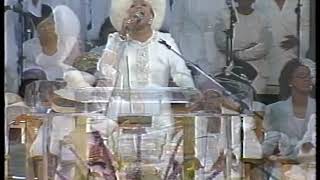 Karen Clark Sheard Sings "I Won't Complain" @ 94th Holy Convocation (2001)