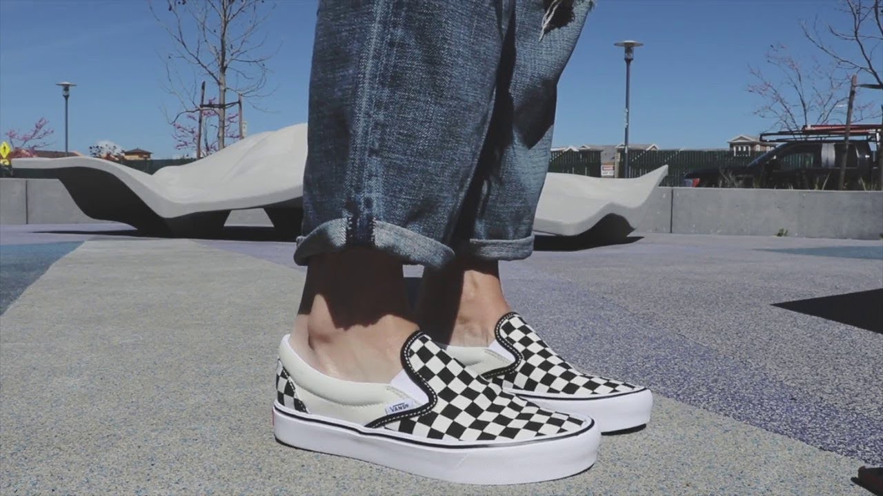 vans checkerboard slip on style