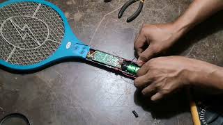 Mosquito killing racket discharges very quickly.