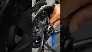 RETIRANDO PEDIVELA PONTA QUADRADA COM FERRAMENTA PARKTOOL