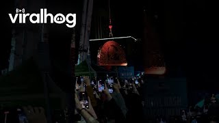 Tucson Taco Drop on New Years Eve || ViralHog