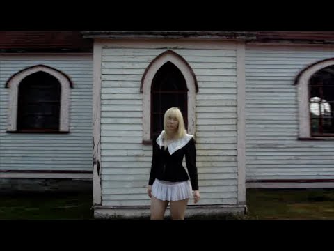 Elita Girls On The Internet Official Video