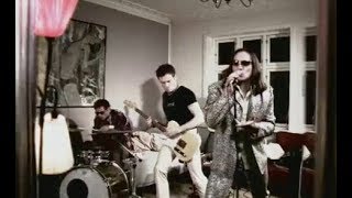 Best Looking Guy In Town (Album Version) - Natural Born Hippies