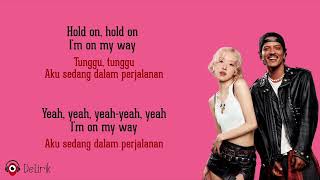 APT. - Ros&eacute; & Bruno Mars (Lirik Lagu Terjemahan) ~ Apateu Apate, hold on I'm on my way