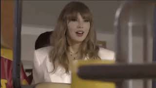 Taylor Swift wore Travis kelce's initial necklace at the Superbowl