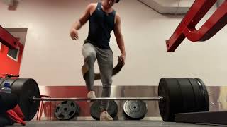 Passed out after 190kg deadlift