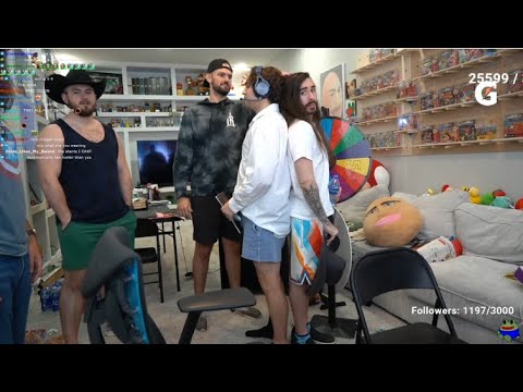 Moist Critical Gets Height Checked By Mizkif