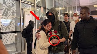 15 Minutes Ago! A Rare Moment Goes Viral! Jungkook & J-Hope Do This Upon Arrival at a US Airport