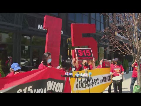 Chicago 15 Minimum Wage Goes Into Effect Thursday