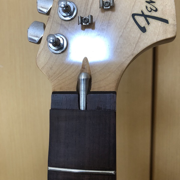 フェンダー ストラト ラージヘッド スキャロップ フライドローズ