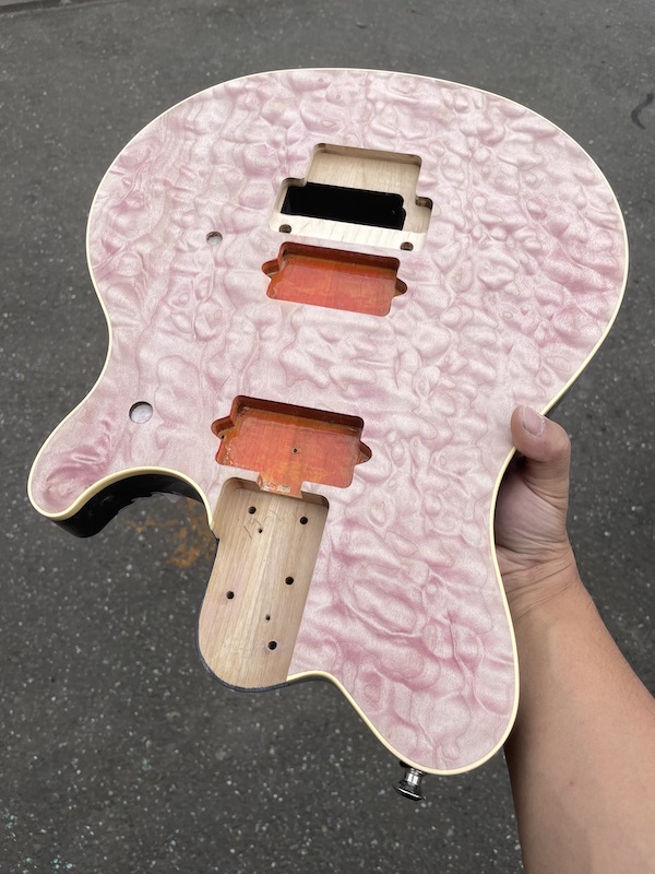 MUSICMAN AXIS EX】【EVH!? Tak!?】 【ピンクにリフィニッシュし