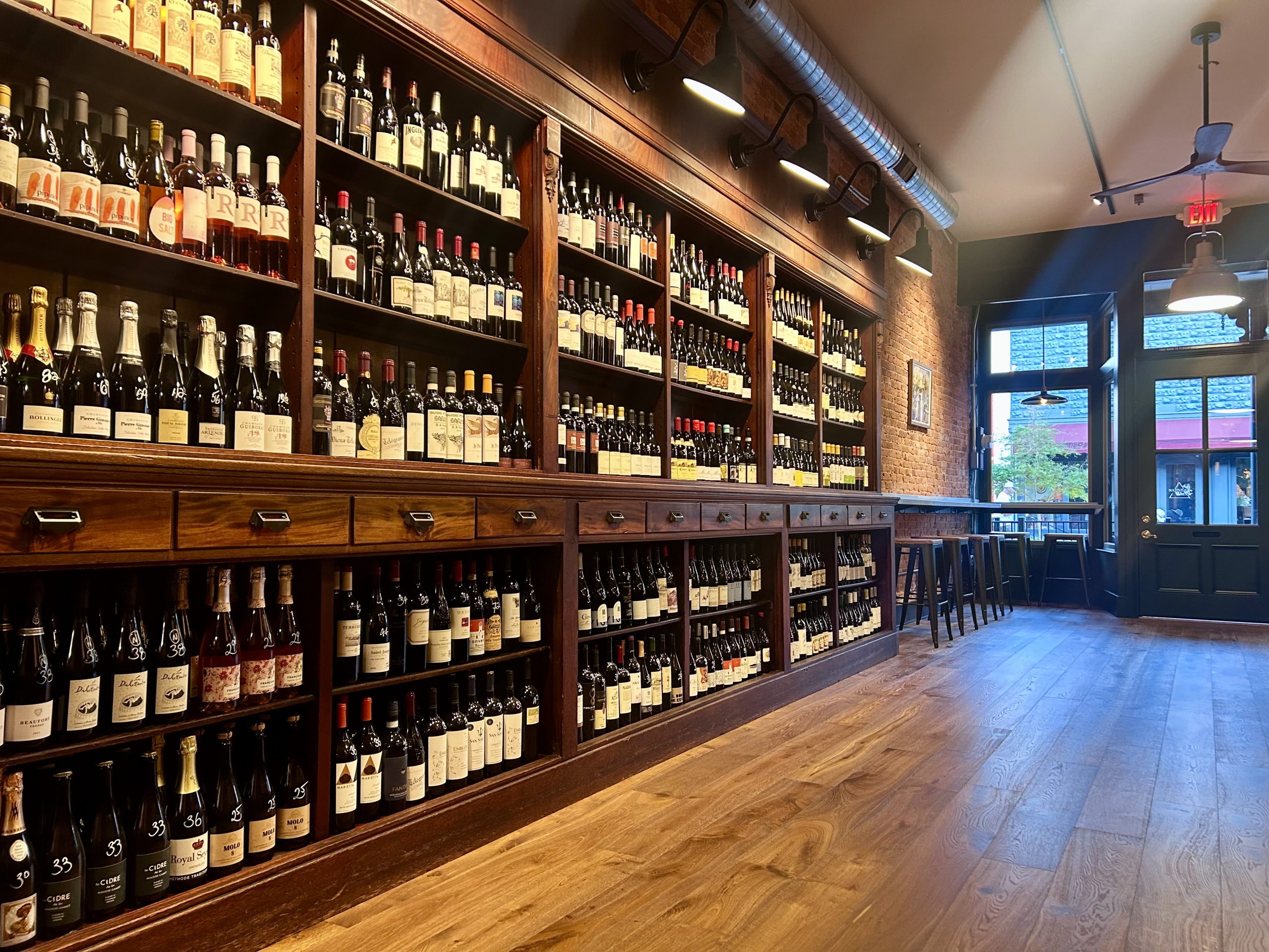 New West Wine Bar & Bottle Shop Opens on Mill Street