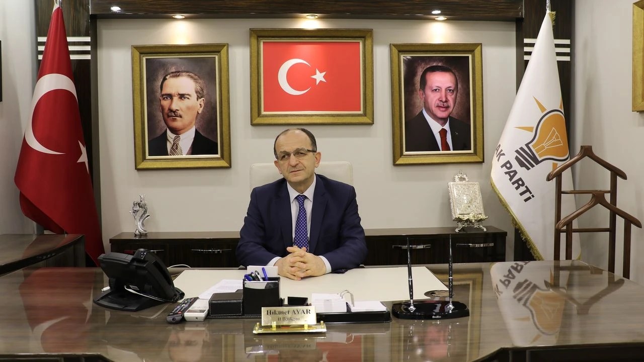 AK Parti’nin kalesinde üst düzey istifa: Görevden affını istedi