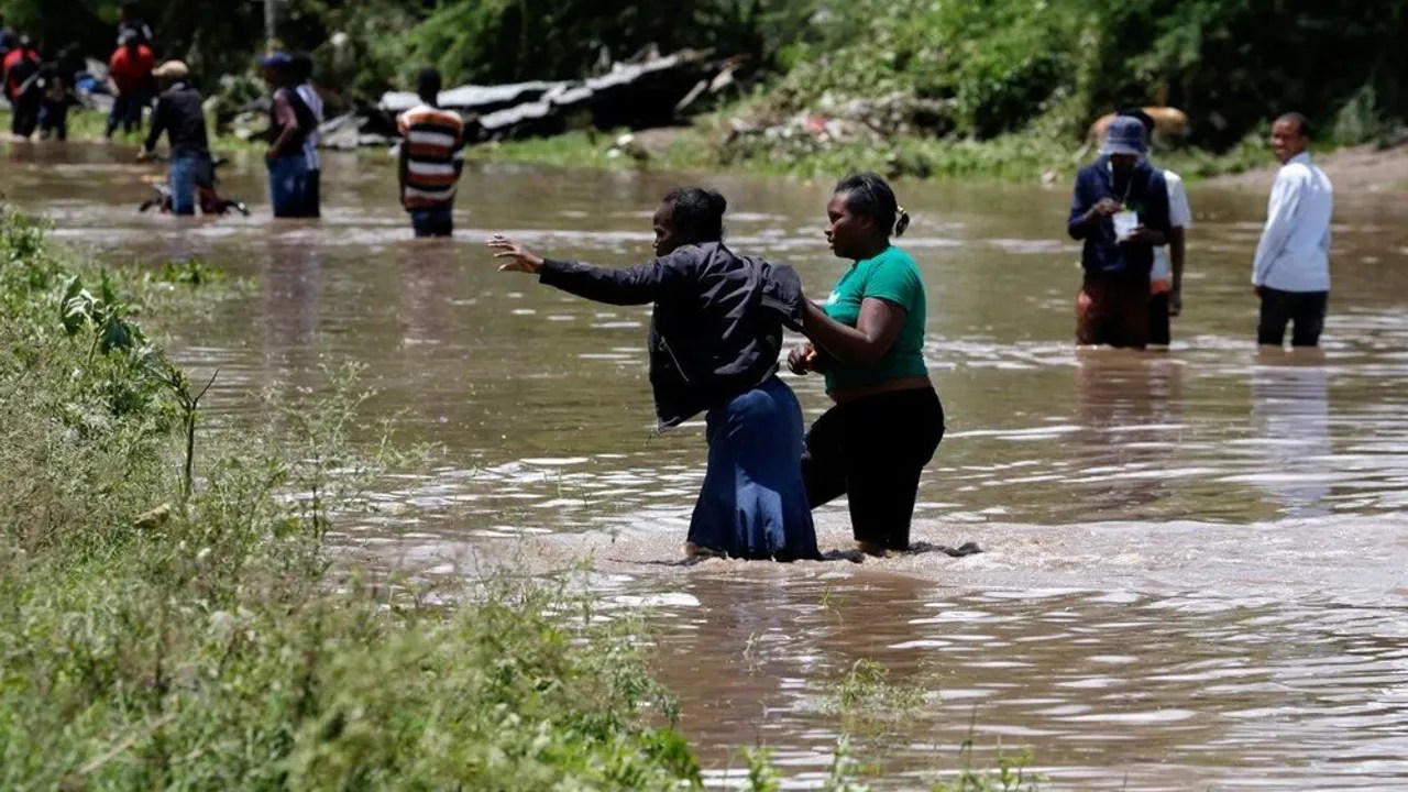 Kenya’daki sellerde 52 kişi kayboldu