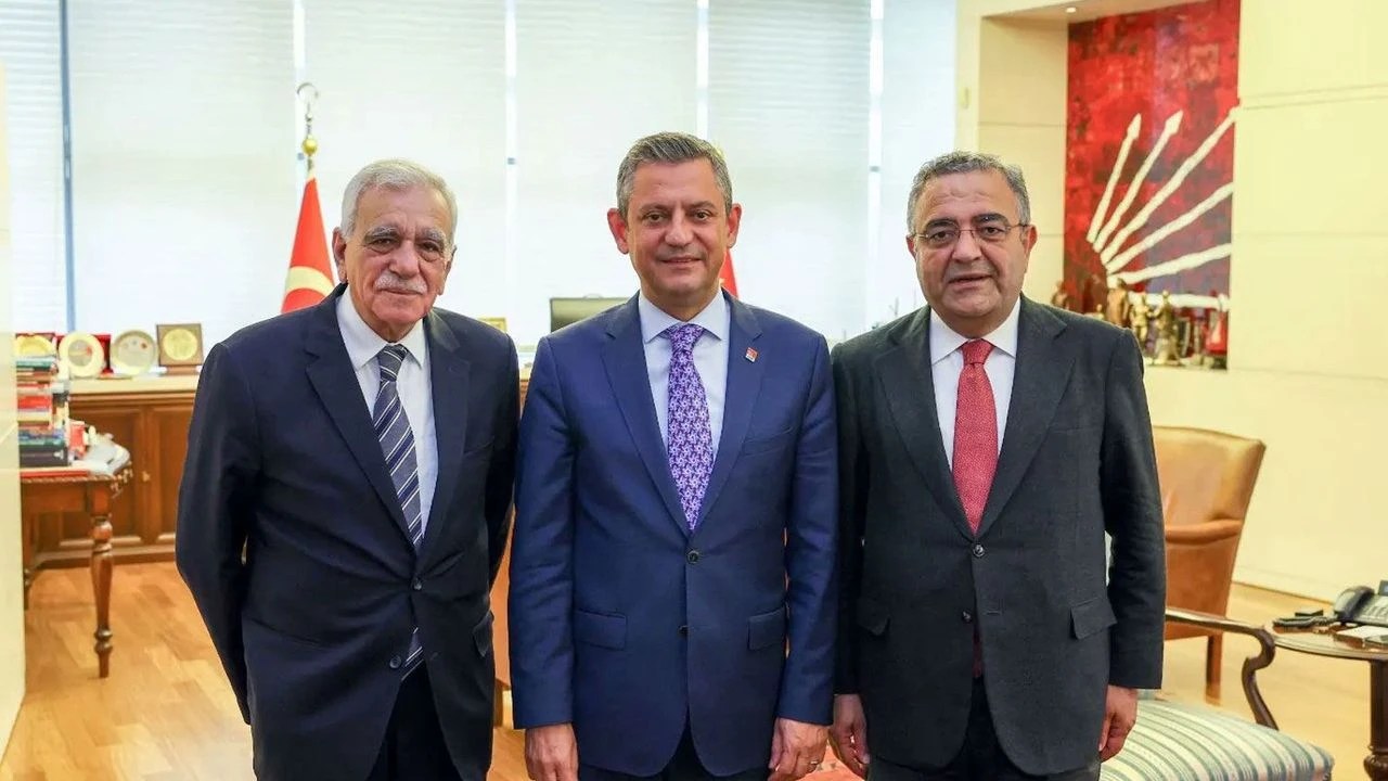 Ahmet Türk CHP lideri Özgür Özel’i ziyaret etti