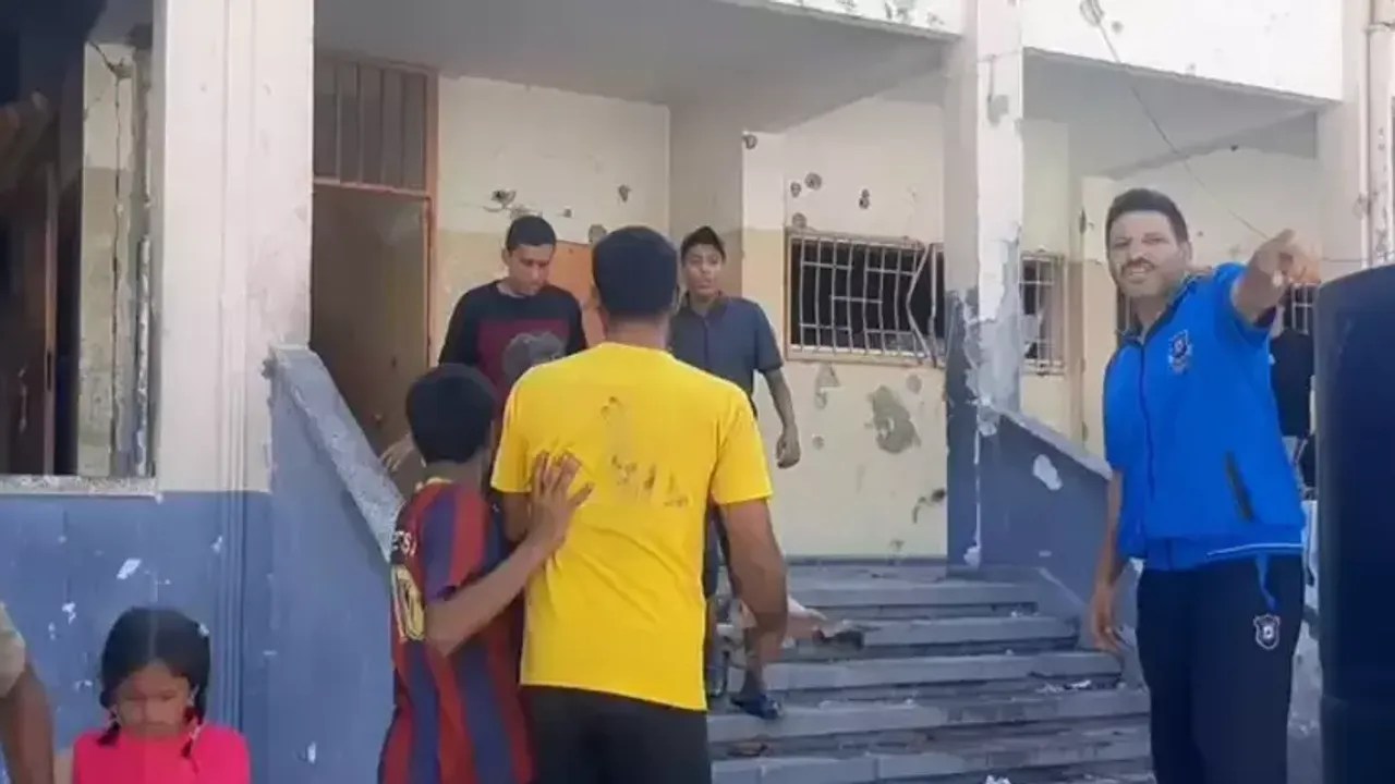 İsrail Gazze’deki okullara saldırdı: 30 Filistinli hayatını kaybetti