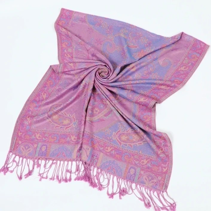 Pink Knitted Pashmina Shawl featuring a delicate paisley pattern – lightweight and stylish wrap