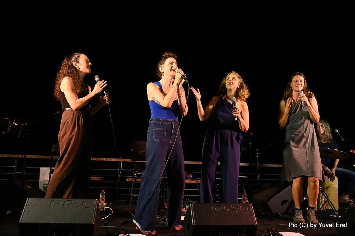 אהובת הספן- שירת הנשים המחכות, נמל יפו. צילום יובל אראל