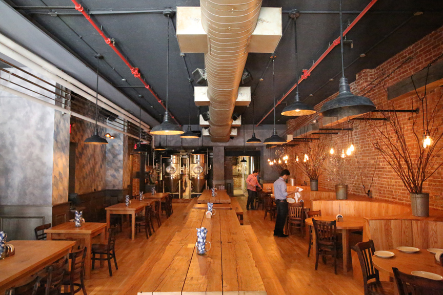 Paulaner Brauhaus (left wall)