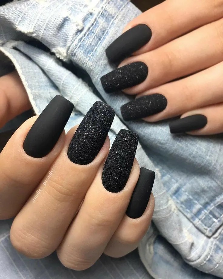 Matte Glitter Nails