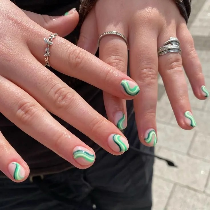 Short Spring Nails Design