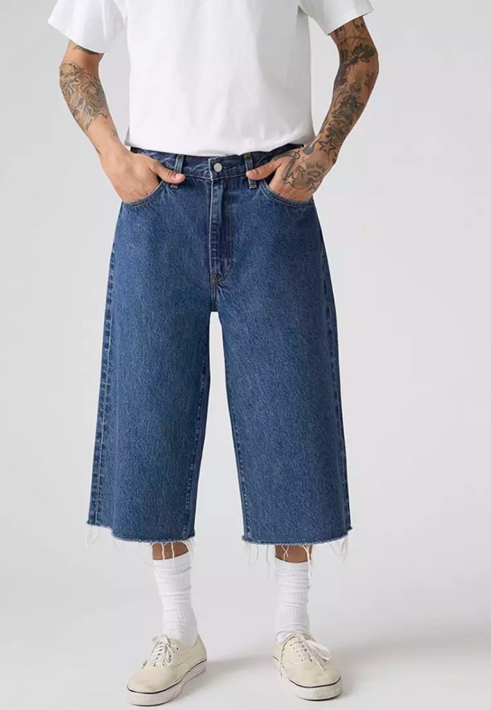 Levi's Baggy Capris