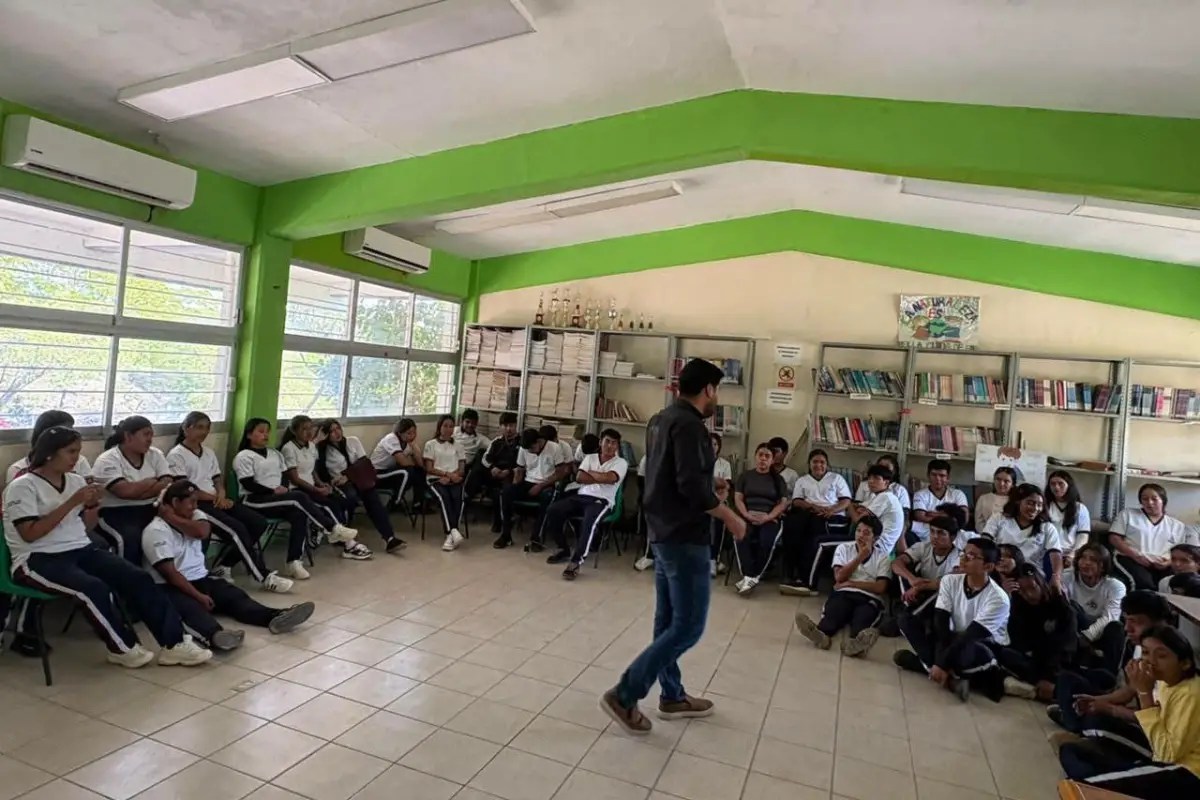 FGE realiza pláticas de prevención en el Cobach 199 de Chicomuselo