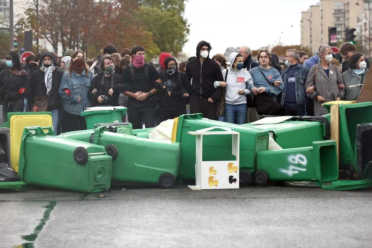 «No nos escuchan»: protestas regresan a calles de Francia; Greta Thunberg se suma