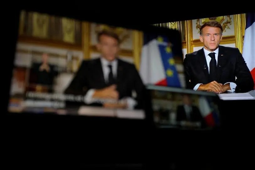 Bajo presión, Macron admite fallos en gestión de disturbios en Francia