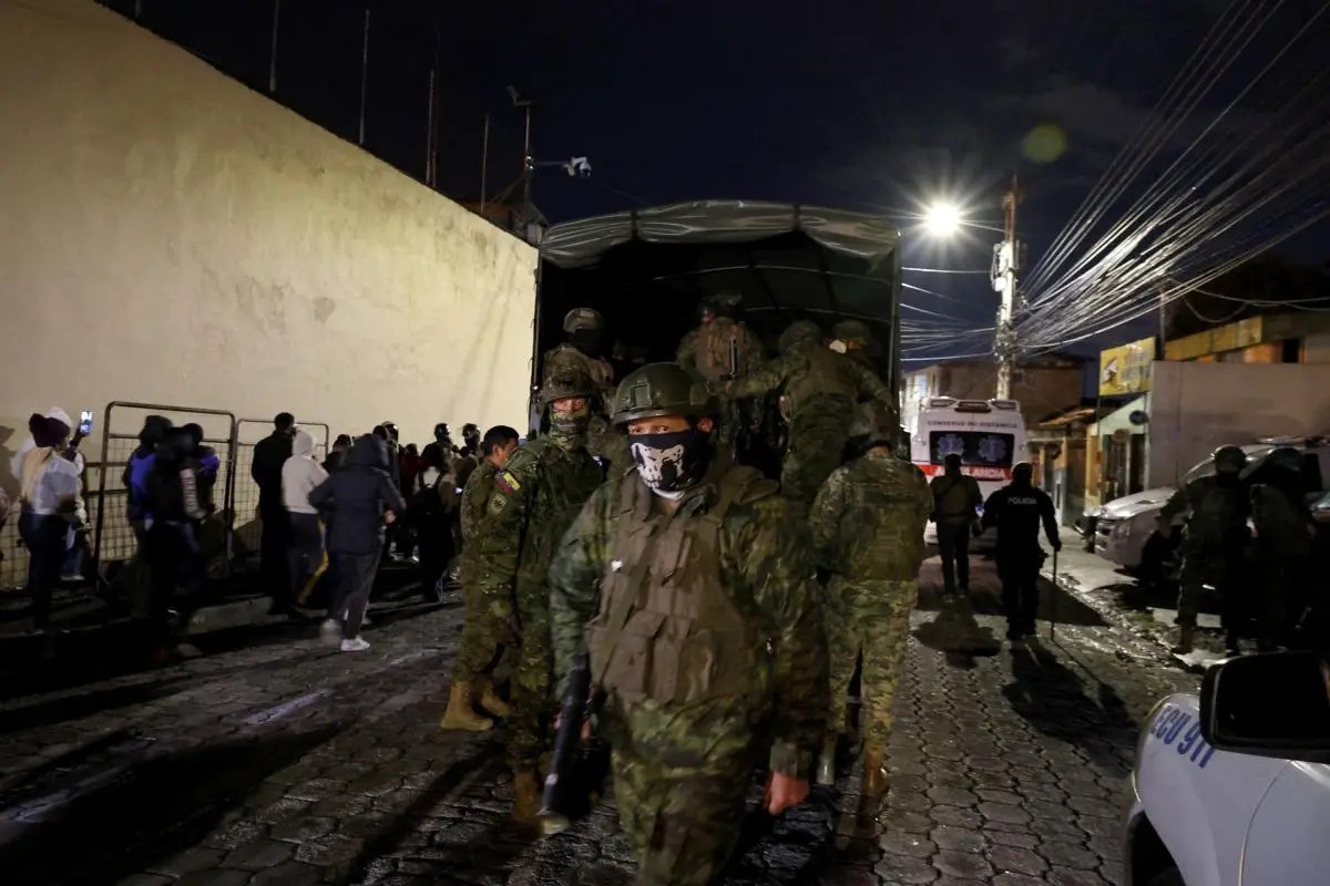 Motines en Ecuador dejan ocho presos muertos y diez heridos