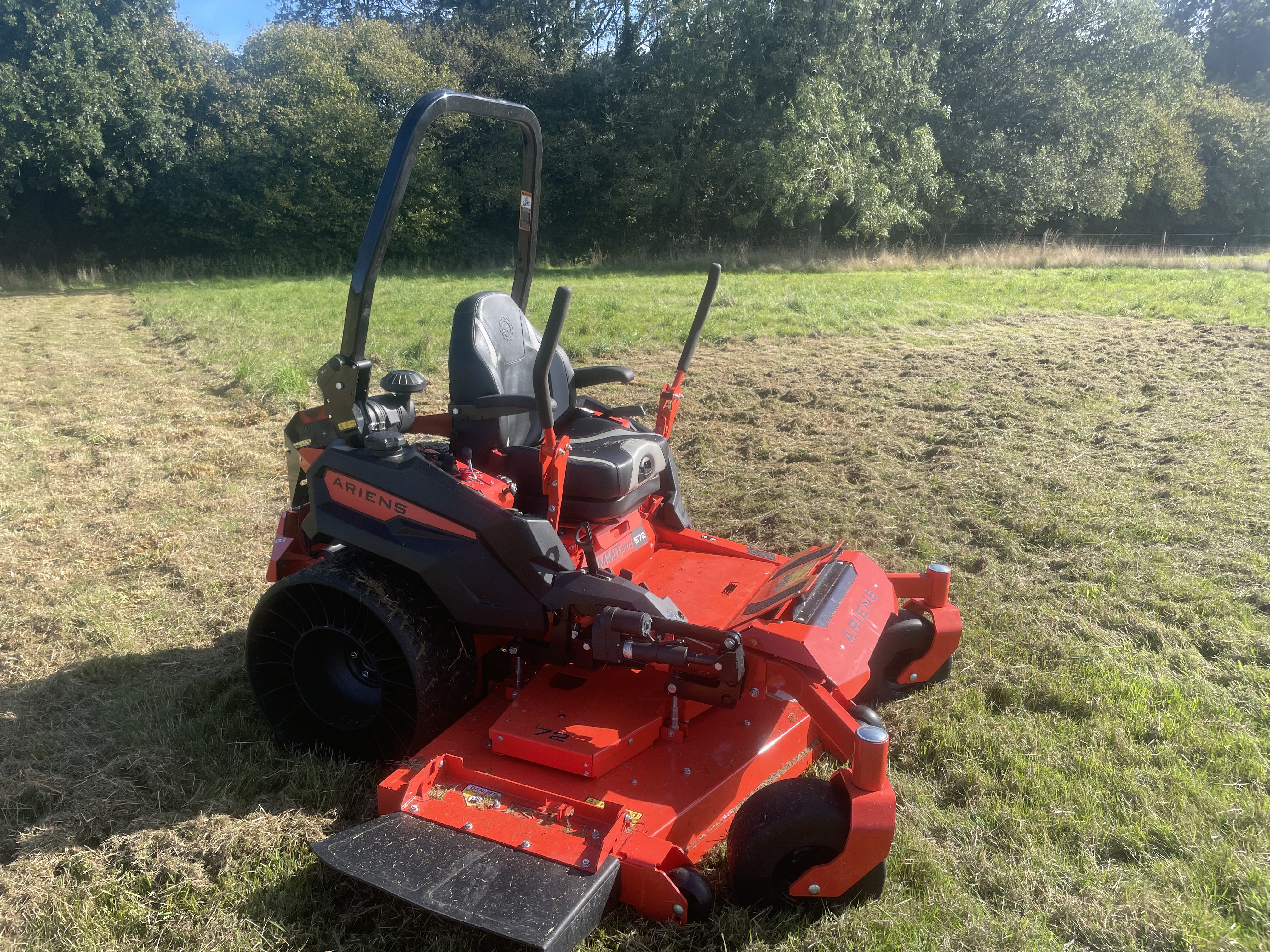 Zero-Turn Mower Comparison UK – Ariens, Toro, Kubota, Hustler & John Deere