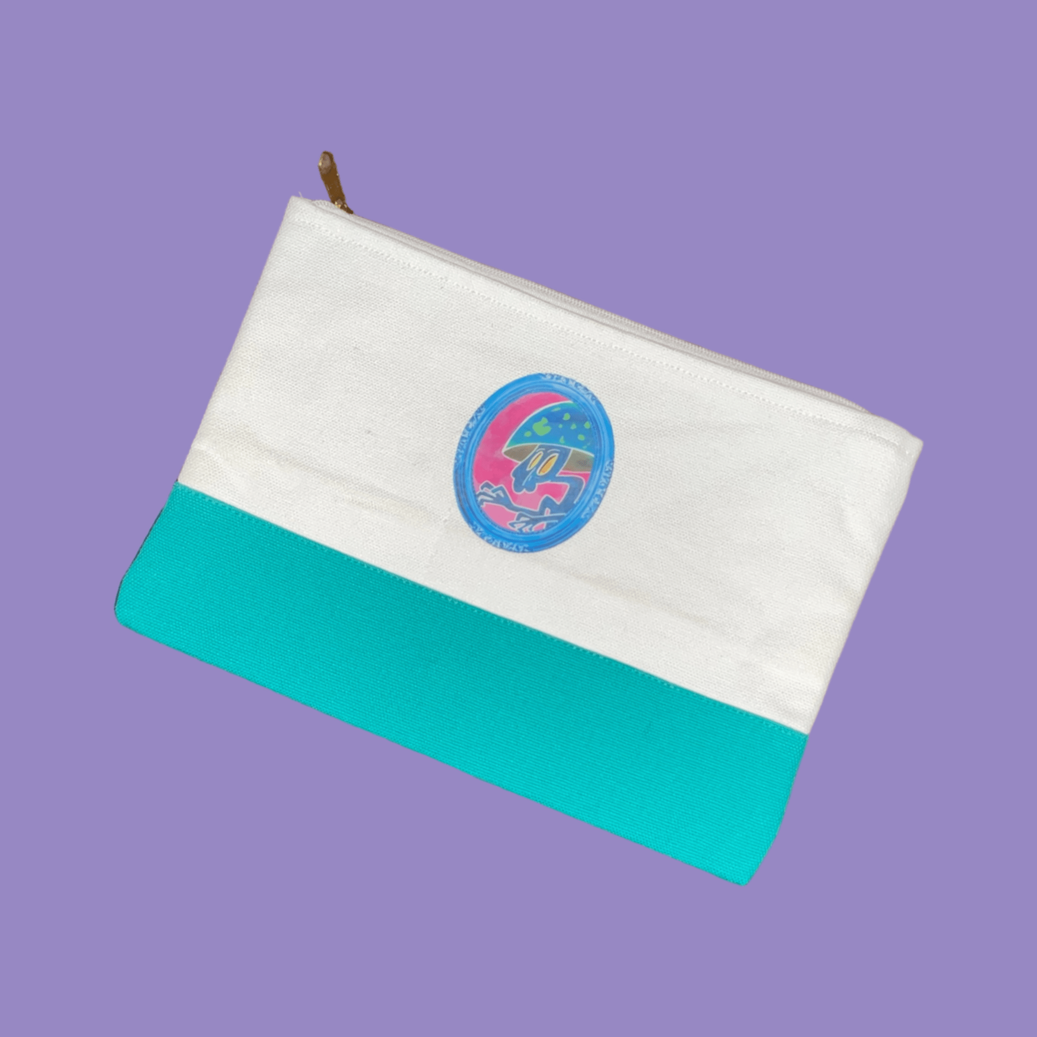 Pouch.2 back