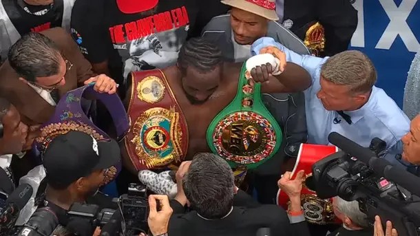 BoxeoCanelo Álvarez perdió su pelea pero Terence Crawford le devolvió sus cinturones: el motivo BoxeoCanelo Álvarez perdió su pelea pero Terence Crawford le devolvió sus cinturones: el motivo