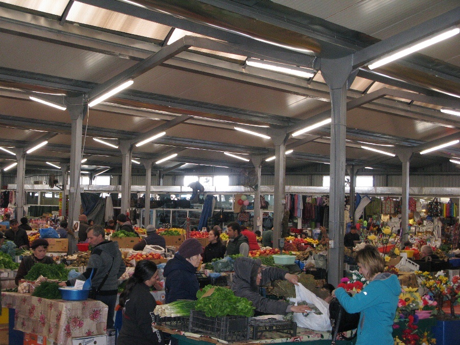 Piata centrala Tecuci (2)