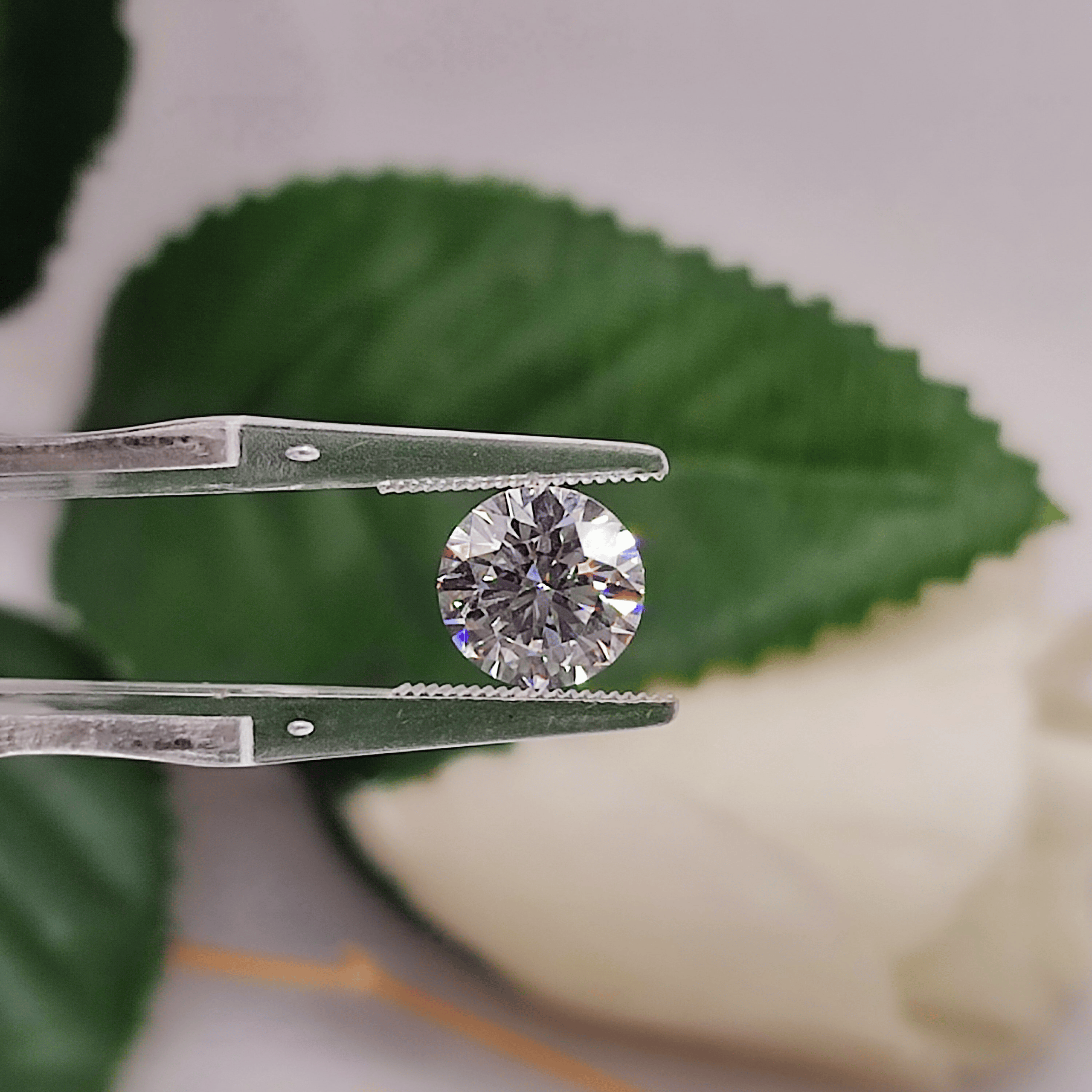 2.37ct E VVS2 Rounnld Cut? Lab Grown Diamond/IGI Certified