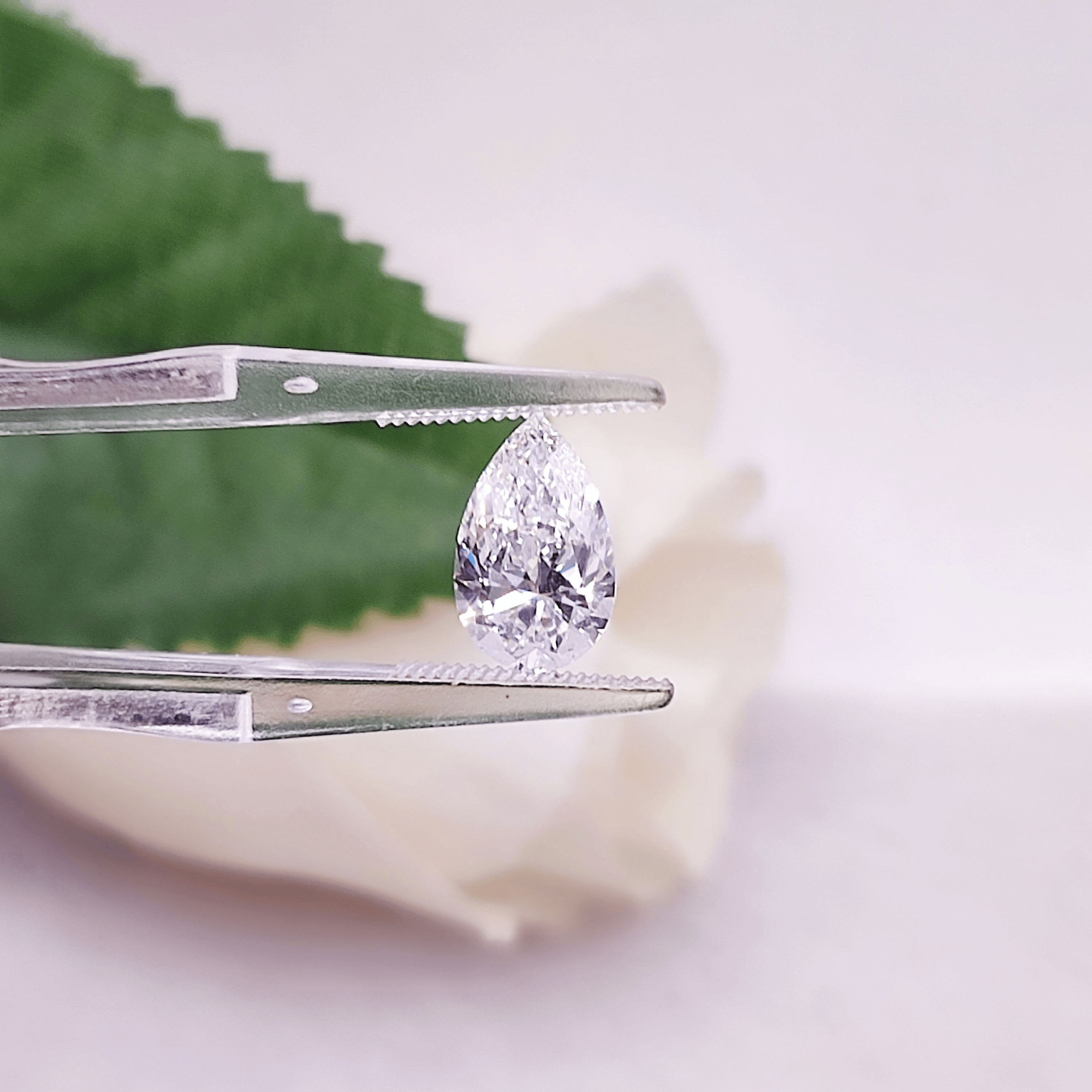 2.01ct E VS1 Pear Cut Lab Grown Diamond/IGI Certified