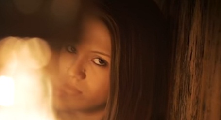 Thayná Bitencourt e Mano Walter na música ‘Chifre Não É Asa’