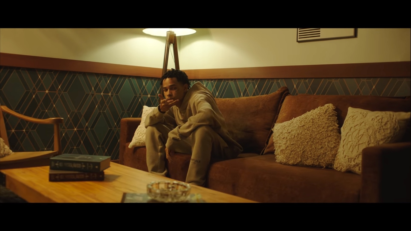 Bin lança o clipe “Apê 1001”