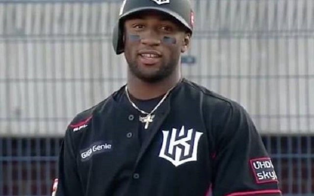 Mel Rojas Jr. firma por dos temporadas con los Tigres de Japón
