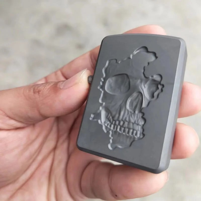 Skull Titanium Lighter