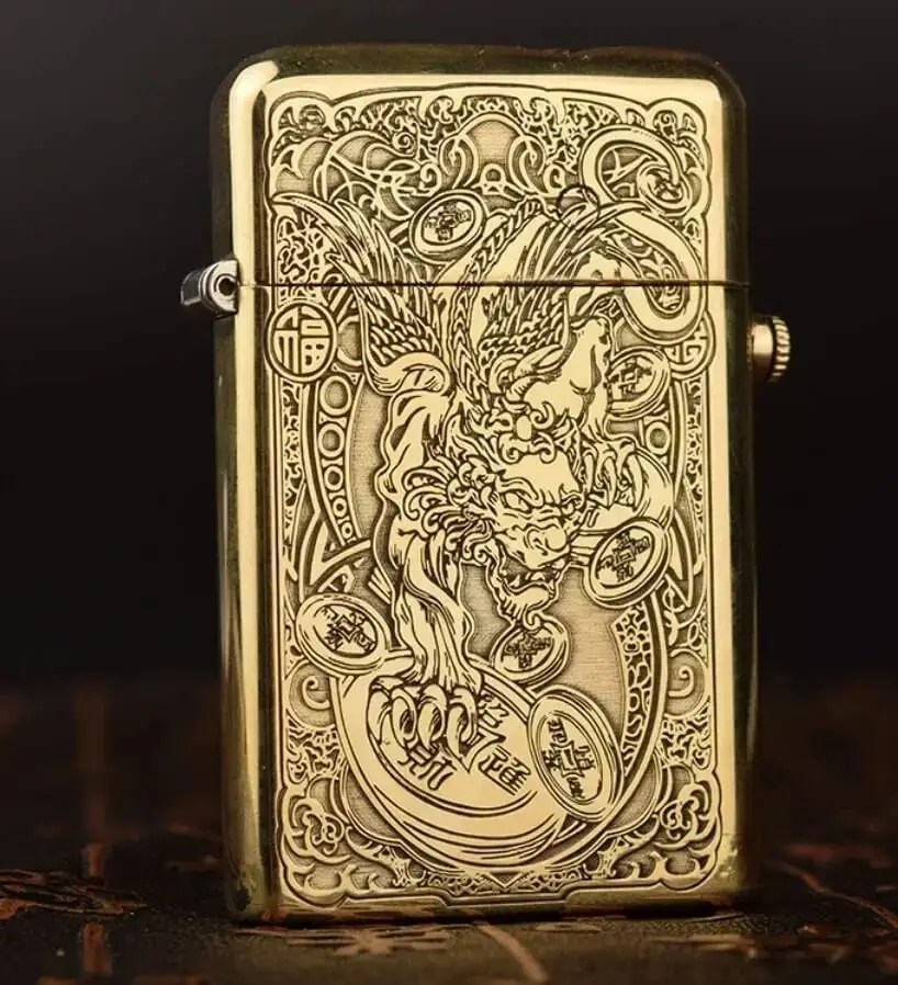 ZORRO Retro Innovative Automatic Ejection Grinding Wheel Kerosene Lighter ZORRO Retro Innovative Automatic Ejection Grinding Wheel Kerosene Lighter