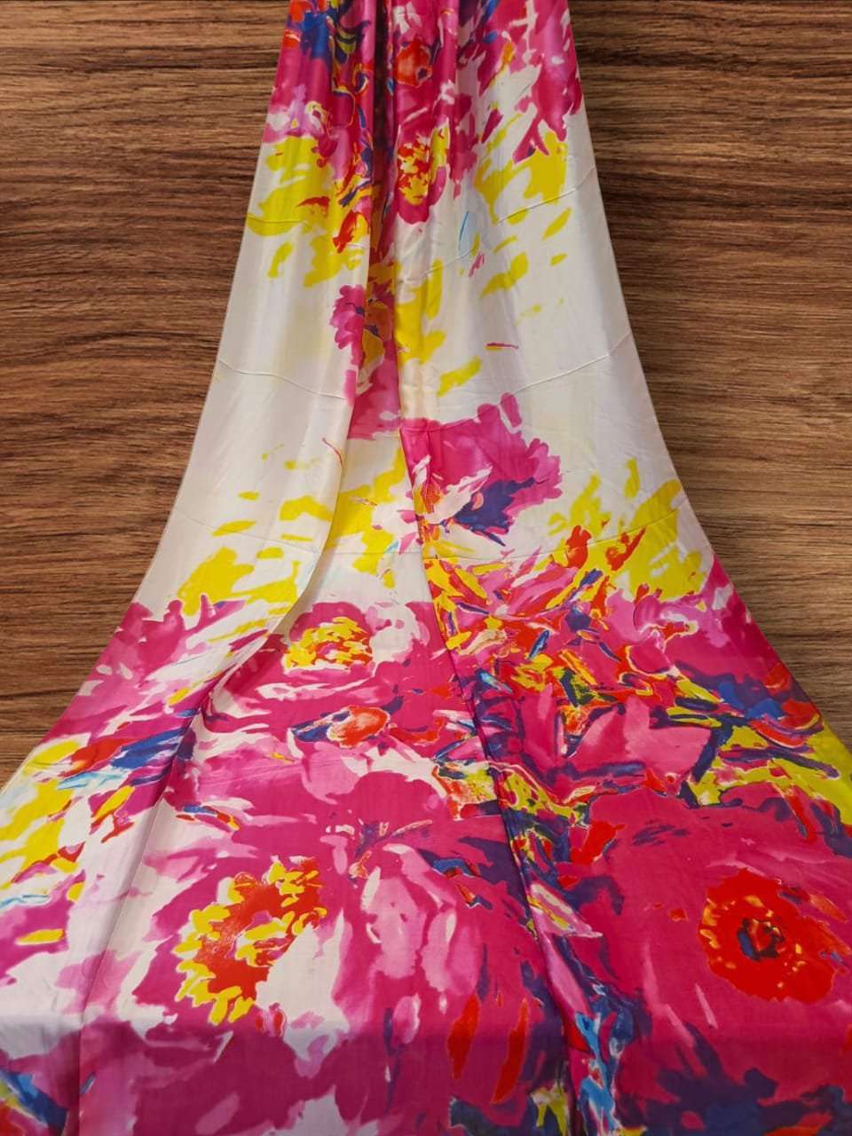 silk print scarf/stoll 14