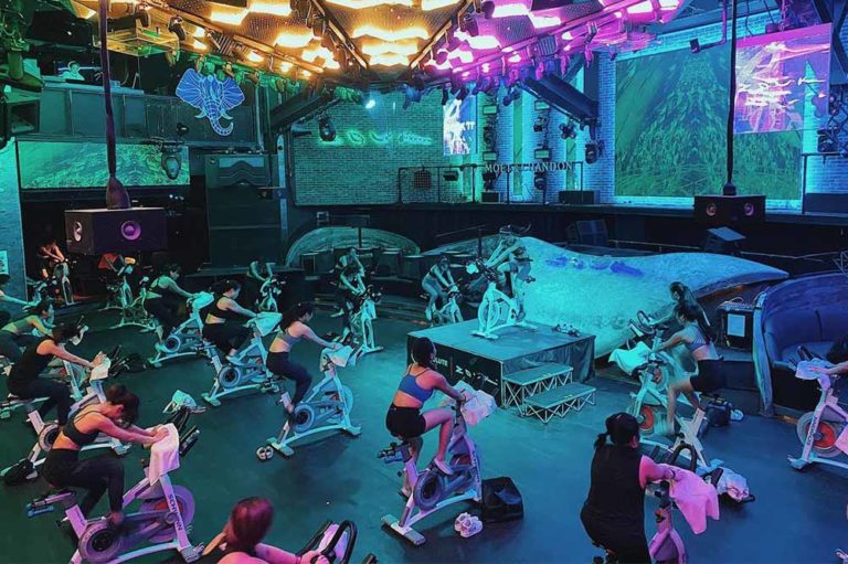 I'm going to spin class today, and the class is a little earlier on friday mornings, so i always seem to. 12 Spin Classes & Cycling Studios In Singapore Whether You're A Beginner Or Pro - ZULA.sg